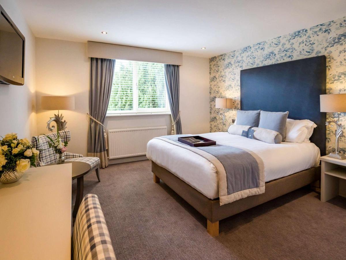 Worldhotels Distinctive Woughton House Hotel มิลตันคีนส์ ภายนอก รูปภาพ